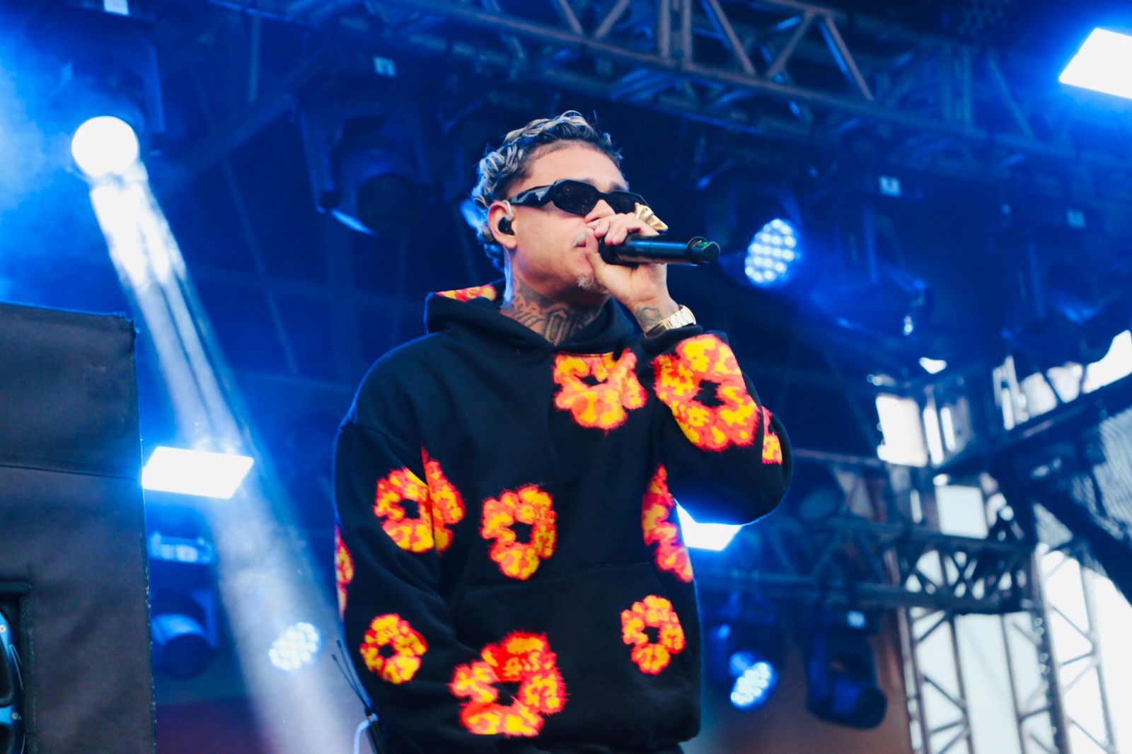 Mc Cabelinho no palco do CFCCT